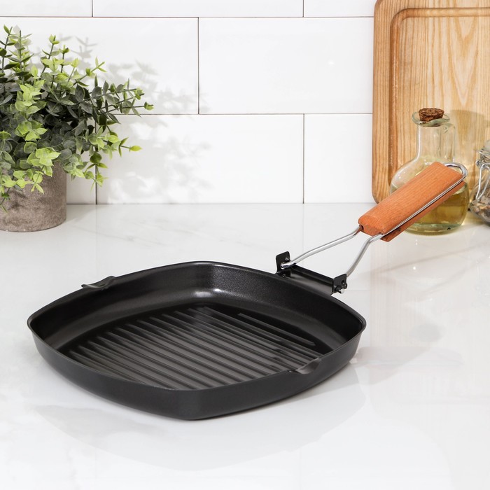 Сковорода-гриль, 24×24 см, складная деревянная ручка, цвет чёрный 
Сковорода-гриль, 24×24 см, складная деревянная ручка, цвет чёрный