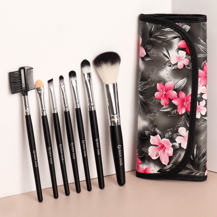 Набор кистей для макияжа «Цветение», 7 предметов, чехол на кнопке, цвет серый/розовый
Набор кистей для макияжа «Цветение», 7 предметов, чехол на кнопке, цвет серый/розовый