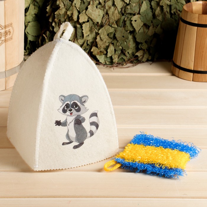 Набор для бани детский "Енот" в косметичке: шапка с принтом, мочалка