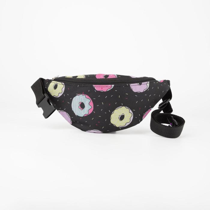 Сумка поясная, отдел на молнии, регулируемый ремень, цвет чёрный
Сумка поясная, отдел на молнии, регулируемый ремень, цвет чёрный