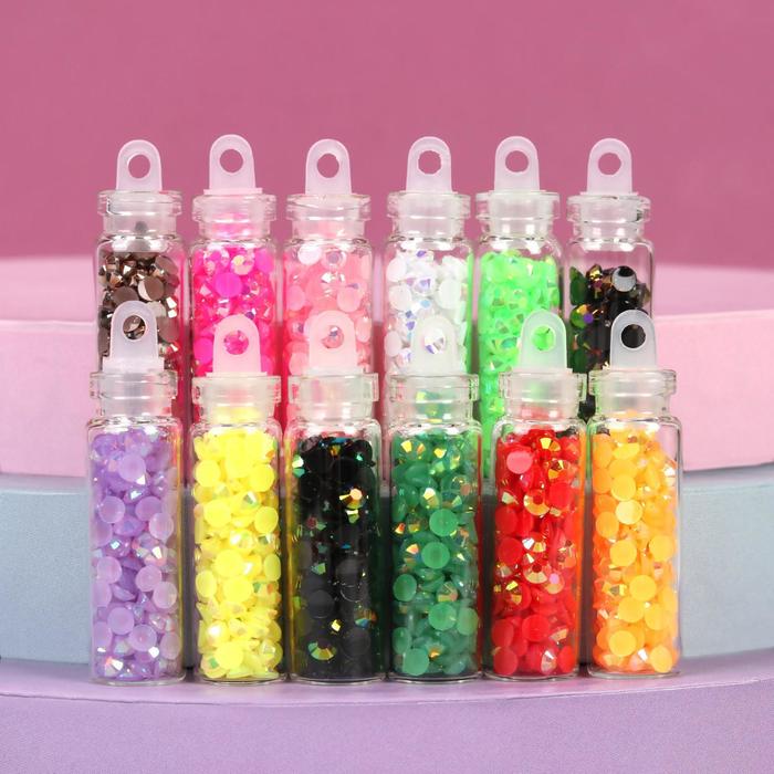 Стразы для декора, 2,5 мм, 12 бутылочек 
Стразы для декора, 2,5 мм, 12 бутылочек