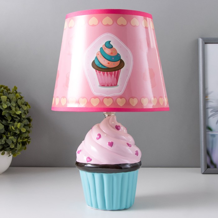 фото Лампа настольная с абажуром "пирожное в голубом стаканчике" е14 40w 30х20х20 см risalux