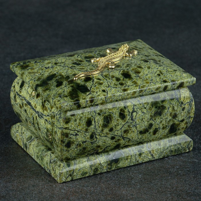 Шкатулка с ящеркой
Шкатулка с ящеркой