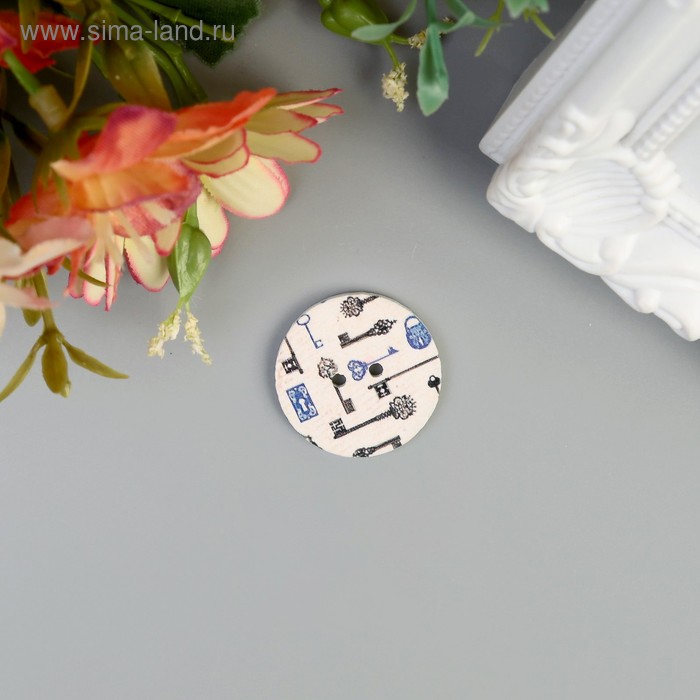 Пуговица декоративная дерево "Ключи" 2,5х2,5 см
Пуговица декоративная дерево "Ключи" 2,5х2,5 см
