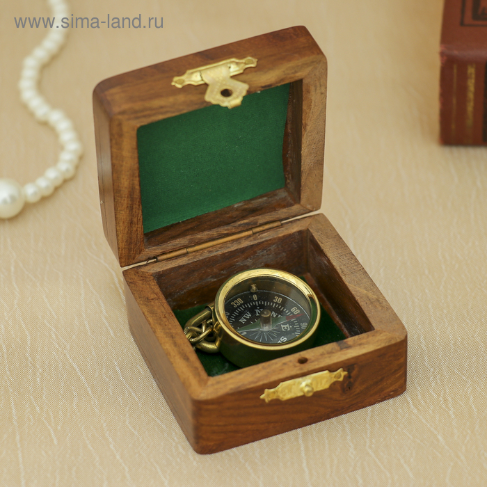 Компас "Моряк" в шкатулке 6х6х4 см
Компас "Моряк" в шкатулке 6х6х4 см