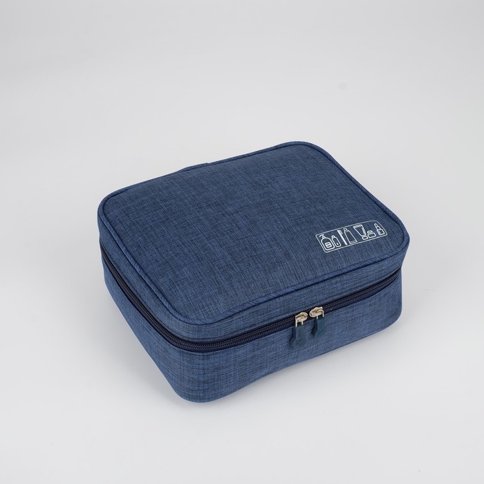 Косметичка на молнии, цвет синий
Косметичка на молнии, цвет синий