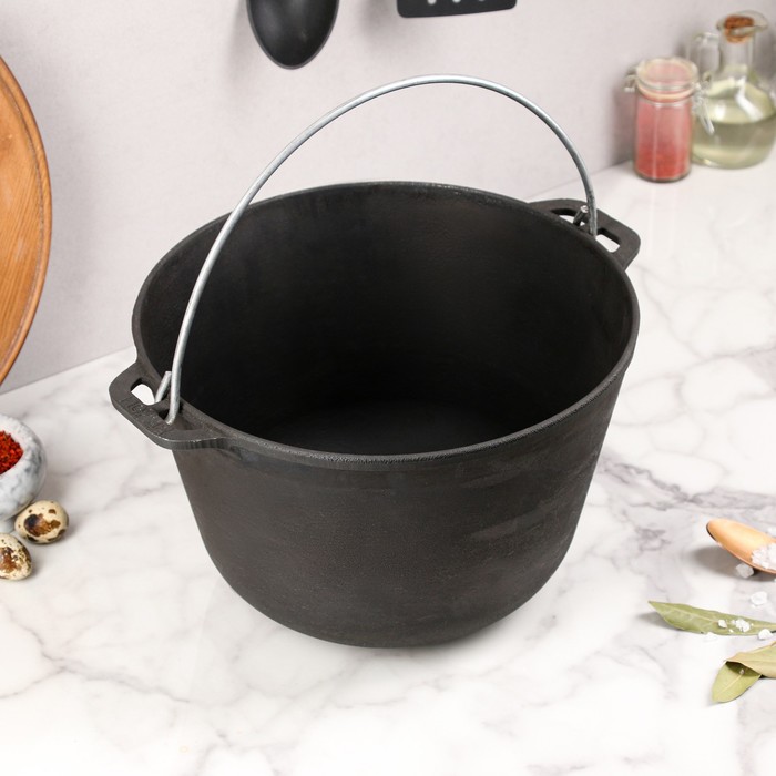 Казан чугунный с крышкой и дужкой, 6 л, ТМ BRIZOLL 
Казан чугунный с крышкой и дужкой, 6 л, ТМ BRIZOLL