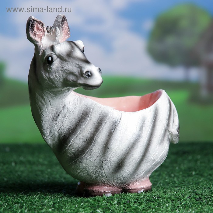 Фигурное кашпо "Зебра" 21х19см
Фигурное кашпо "Зебра" 21х19см