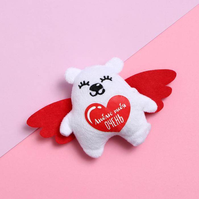 Магнит «Люблю тебя очень», с крыльями, 10 см.
Магнит «Люблю тебя очень», с крыльями, 10 см.