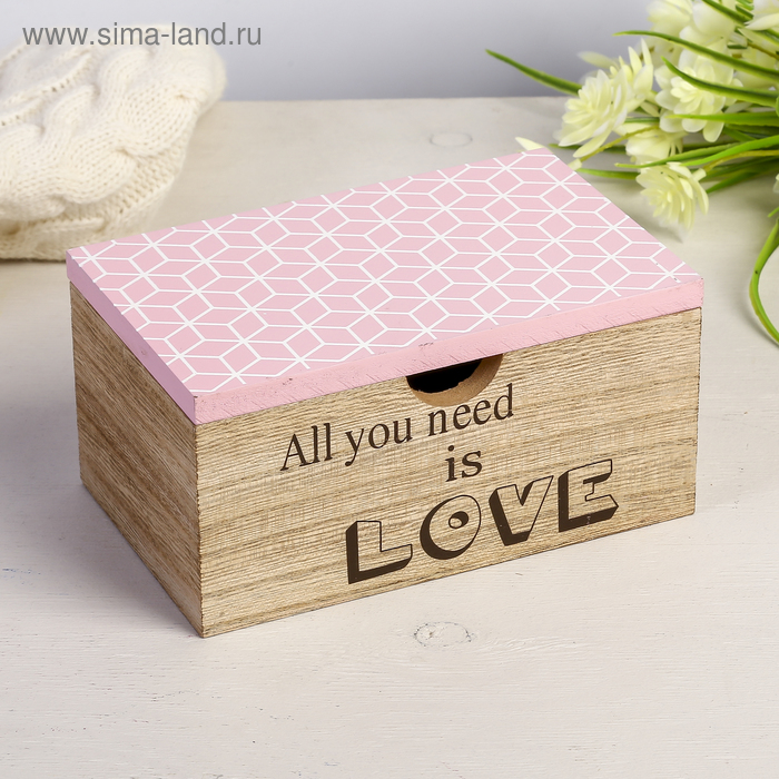 Шкатулка дерево "Геометрия" розовая 8х16х10 см
Шкатулка дерево "Геометрия" розовая 8х16х10 см