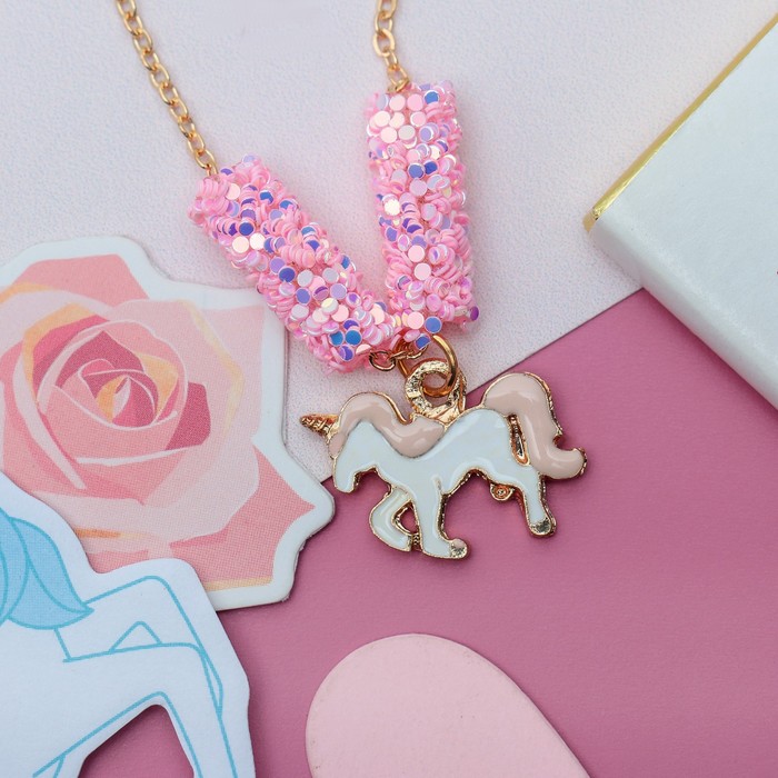 Кулон "Выбражулька" пайетки, единорог, 40см, цвет бело-розовый в золоте
Кулон "Выбражулька" пайетки, единорог, 40см, цвет бело-розовый в золоте