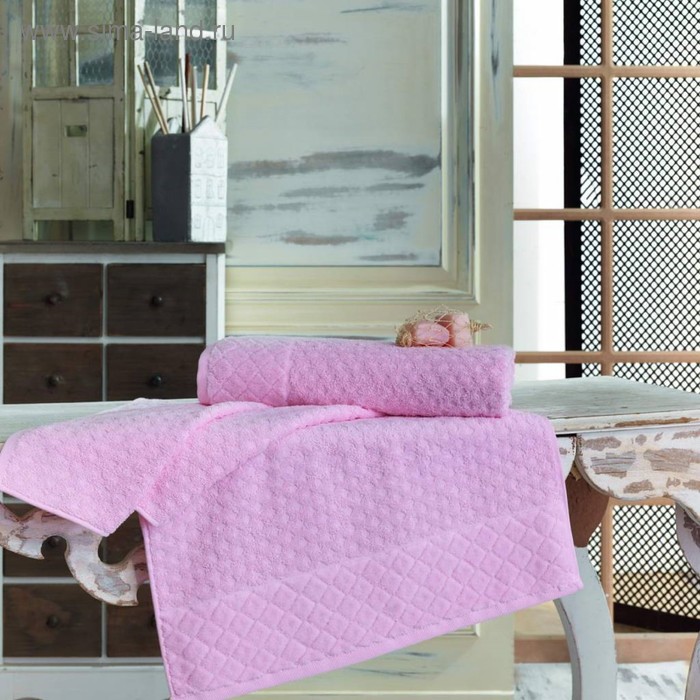 Полотенце Delta, размер 70х140 см, пудра
Полотенце Delta, размер 70х140 см, пудра