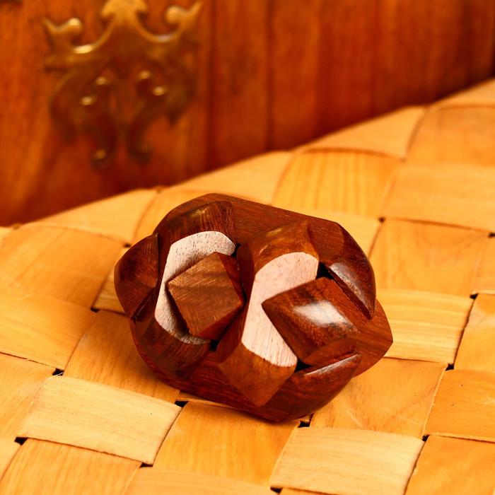 Головоломка дерево 5х8х5 см
Головоломка дерево 5х8х5 см