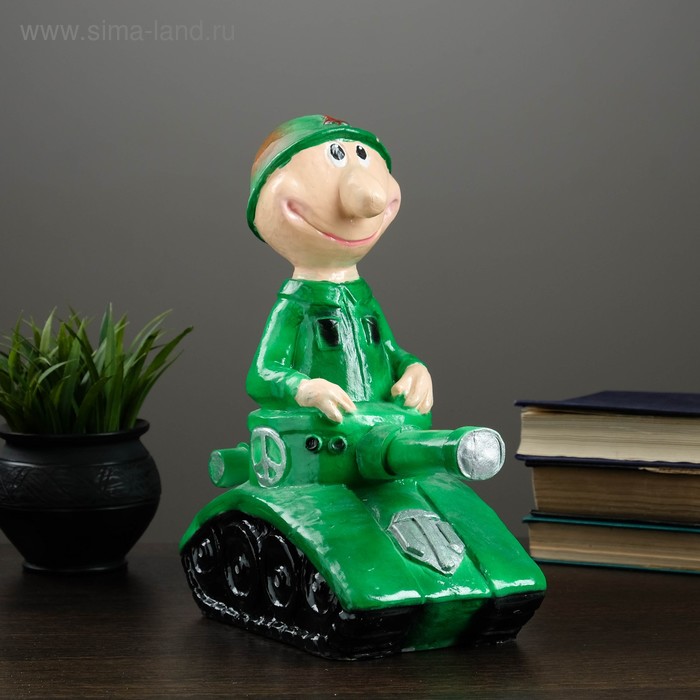 Копилка "Танкист" 30х17х28см 
Копилка "Танкист" 30х17х28см