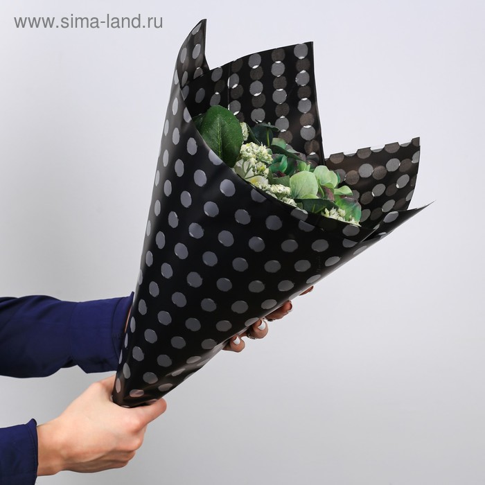 Пленка матовая для цветов в рулонах «Монохром», 0.68 × 8 м 
Пленка матовая для цветов в рулонах «Монохром», 0.68 × 8 м