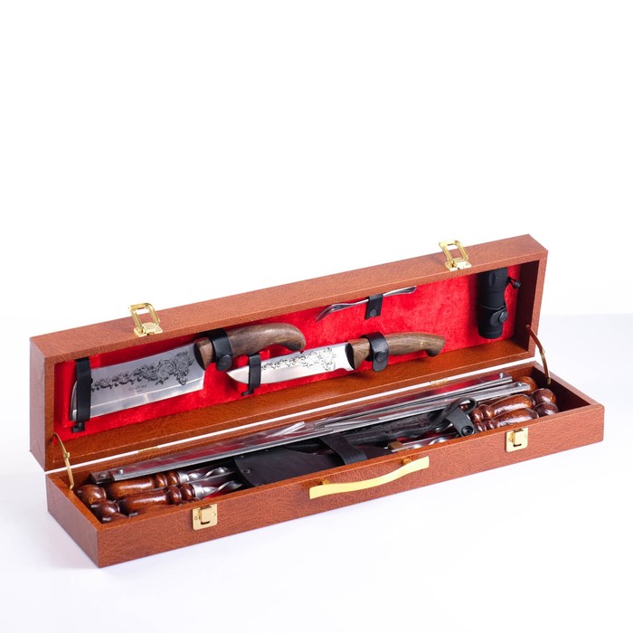 Шашлычный набор "Казбек" кейс, шампуры, два ножа, мангал
Шашлычный набор "Казбек" кейс, шампуры, два ножа, мангал