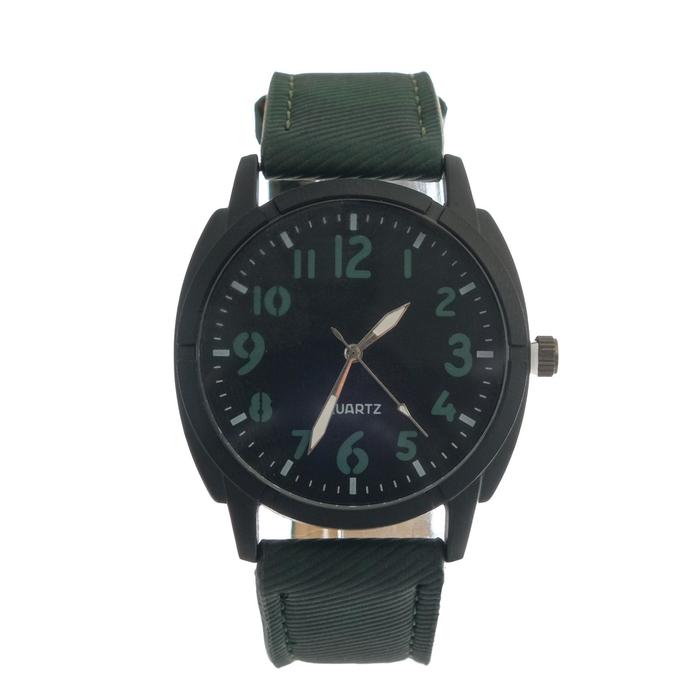 Часы наручные "Боссондри", кварцевые, черные
Часы наручные "Боссондри", кварцевые, черные