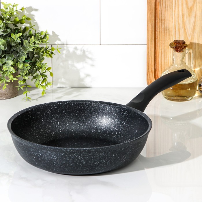 Сковорода, d=24 см, пластиковая ручка, антипригарное покрытие, цвет тёмный мрамор
Сковорода, d=24 см, пластиковая ручка, антипригарное покрытие, цвет тёмный мрамор