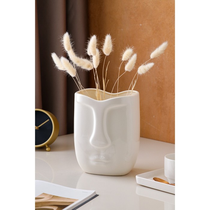 Ваза керамическая "Лицо", настольная, глянец, белая, с вкраплениями, 19 см
Ваза керамическая "Лицо", настольная, глянец, белая, с вкраплениями, 19 см