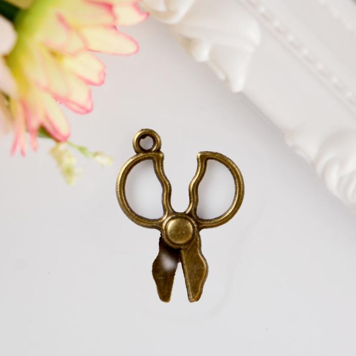 Декор металл для творчества "Ножницы" под латунь (G05916) 2,5х2 см 
Декор металл для творчества "Ножницы" под латунь (G05916) 2,5х2 см