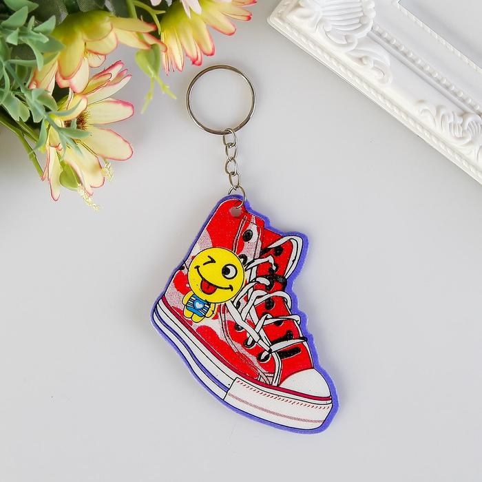 Брелок пластик под текстиль "Кедики" МИКС 7х6х0,4 см
Брелок пластик под текстиль "Кедики" МИКС 7х6х0,4 см