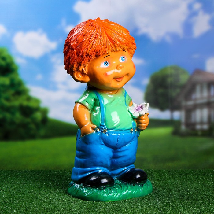 Садовая фигура "Гоша" 
Садовая фигура "Гоша"