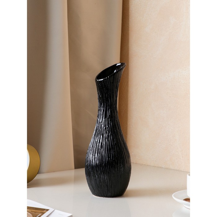 Ваза керамическая "Лиза", настольная, чёрная, 32 см
Ваза керамическая "Лиза", настольная, чёрная, 32 см