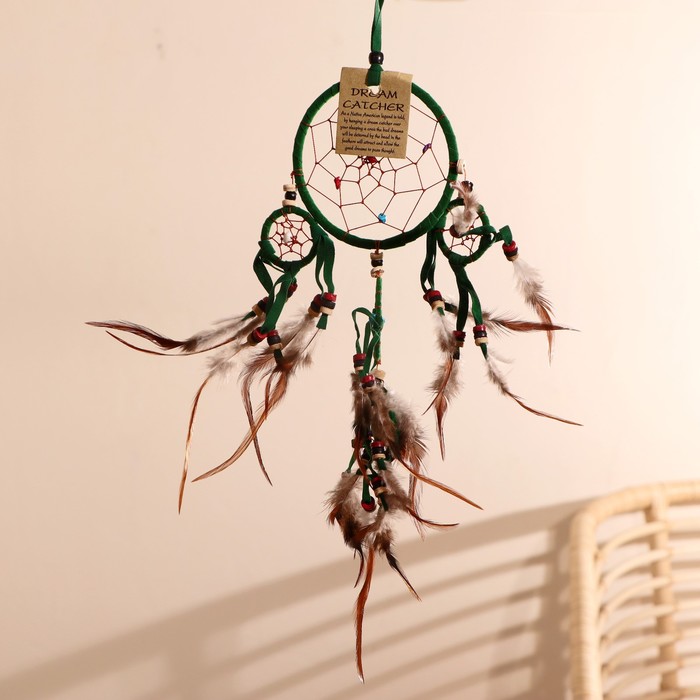 Ловец снов "Пять зеленых колец" 0,7х15х40 см
Ловец снов "Пять зеленых колец" 0,7х15х40 см