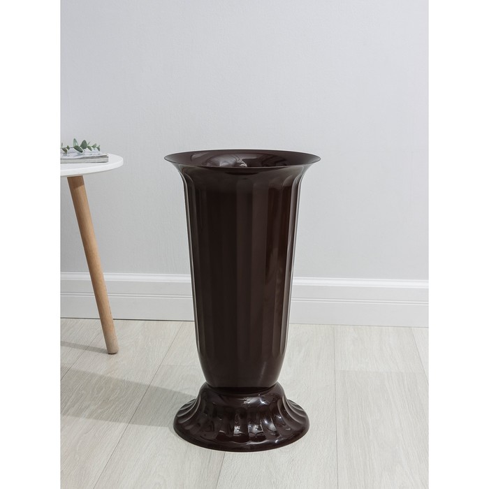 Вазон на ножке «Флора», 12 л, цвет коричневый
Вазон на ножке «Флора», 12 л, цвет коричневый