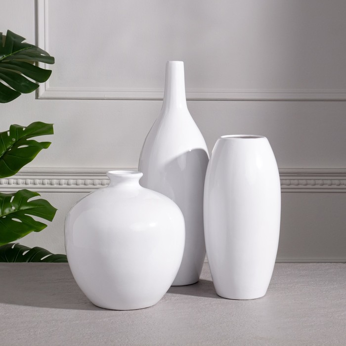 Набор ваз керамических "Малия", цвет белый, 22/40/27 см
Набор ваз керамических "Малия", цвет белый, 22/40/27 см