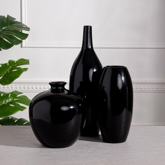 Набор ваз керамических "Малия", цвет черный, 22/40/27 см
Набор ваз керамических "Малия", цвет черный, 22/40/27 см