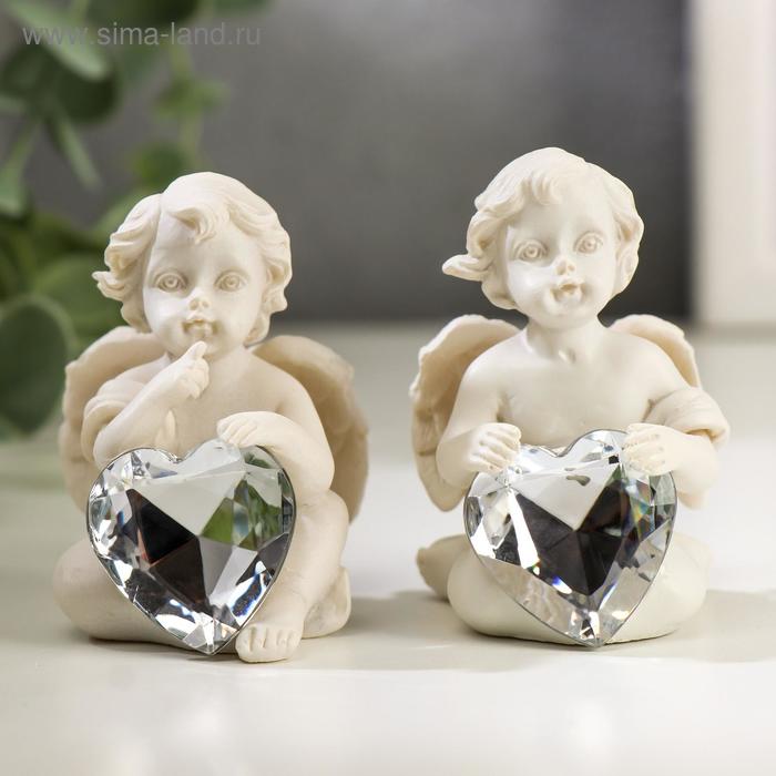 Сувенир полистоун "Белоснежный ангел с сердцем-кристаллом" МИКС 5,5х3,6х3,8 см
Сувенир полистоун "Белоснежный ангел с сердцем-кристаллом" МИКС 5,5х3,6х3,8 см