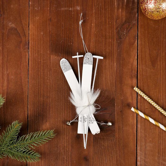 фото Подвеска новогодняя "лыжи" длина: 15 см лесная мастерская