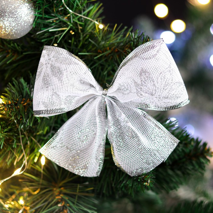 Бант новогодний, праздничный "Очарование", серебряный, 14 х 10 см
Бант новогодний, праздничный "Очарование", серебряный, 14 х 10 см
