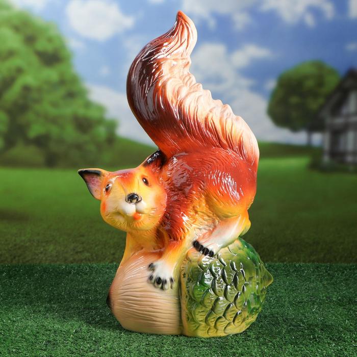 Садовая фигура "Белка на жёлуде", глянец, керамика, 50 см 
Садовая фигура "Белка на жёлуде", глянец, керамика, 50 см