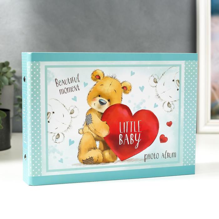 Фотоальбом 25 листов (уголки+кольца) "Мишка" 27х19 см
Фотоальбом 25 листов (уголки+кольца) "Мишка" 27х19 см