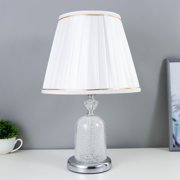 Лампа настольная с подсветкой "Армель" 1х40Вт Е27 хром 28х28х43 см.
Лампа настольная с подсветкой "Армель" 1х40Вт Е27 хром 28х28х43 см.