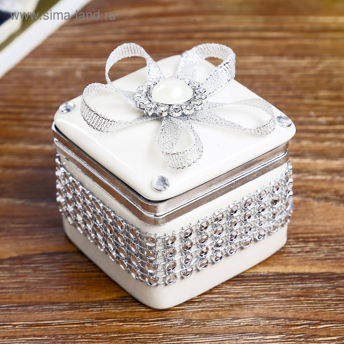 Шкатулка керамика "Цветочек со стразой" МИКС 5х6,5х6,5 см
Шкатулка керамика "Цветочек со стразой" МИКС 5х6,5х6,5 см