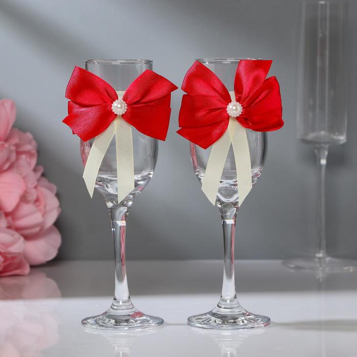 Набор свадебных бокалов "Гамлет", красный
Набор свадебных бокалов "Гамлет", красный