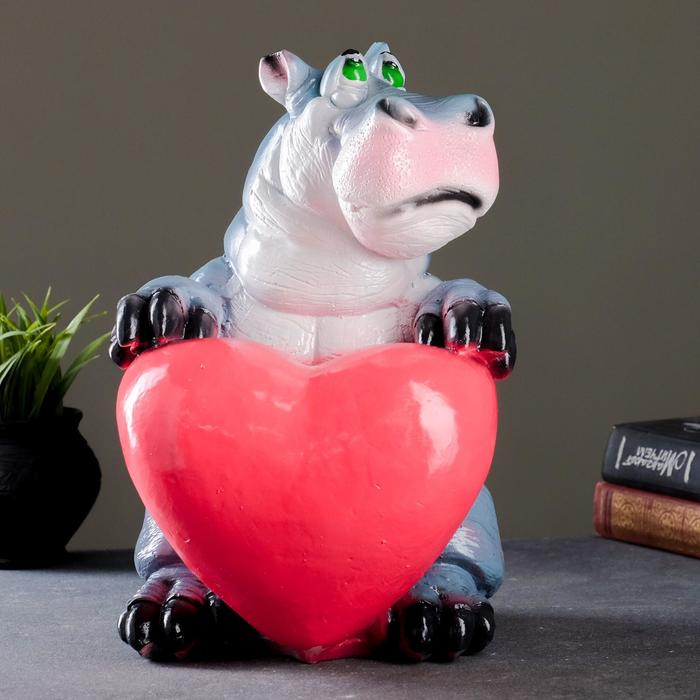 Копилка "Бегемот с сердцем" серый 21х21х32см
Копилка "Бегемот с сердцем" серый 21х21х32см