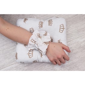Подушка для кормления и сна Baby joy, размер 24 х 26 см, принт короны, цвет бежевый
Подушка для кормления и сна Baby joy, размер 24 х 26 см, принт короны, цвет бежевый
