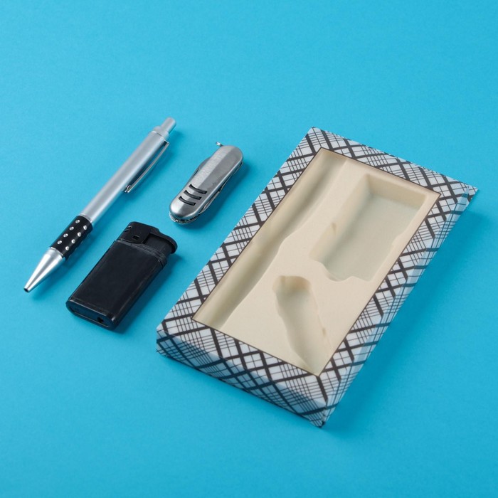 Набор подарочный 3в1 (ручка, зажигалка, нож 3в1)
Набор подарочный 3в1 (ручка, зажигалка, нож 3в1)