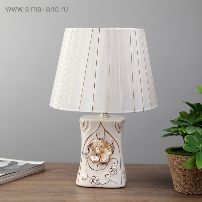 Лампа настольная "Адель" 1x40Вт E14 золото-белый 20х20х29 см.
Лампа настольная "Адель" 1x40Вт E14 золото-белый 20х20х29 см.