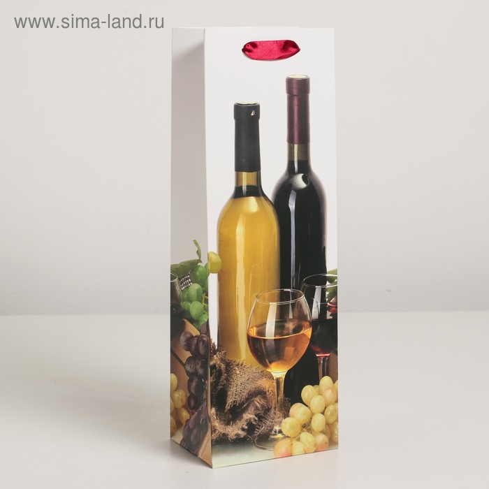 Пакет ламинированный под бутылку, 12 х 9 х 36 см
Пакет ламинированный под бутылку, 12 х 9 х 36 см