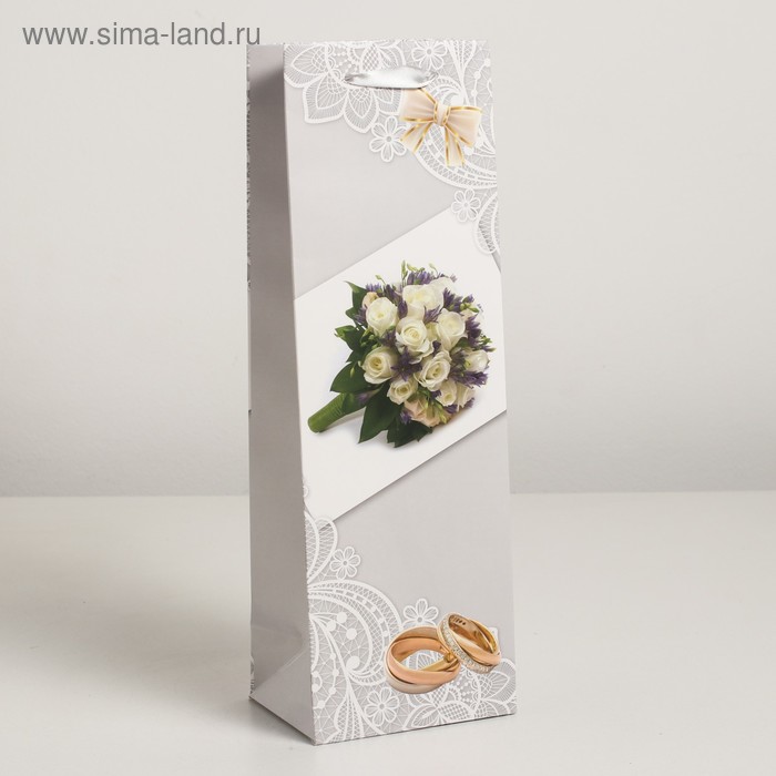 Пакет ламинированный под бутылку, 12 х 9 х 36 см
Пакет ламинированный под бутылку, 12 х 9 х 36 см