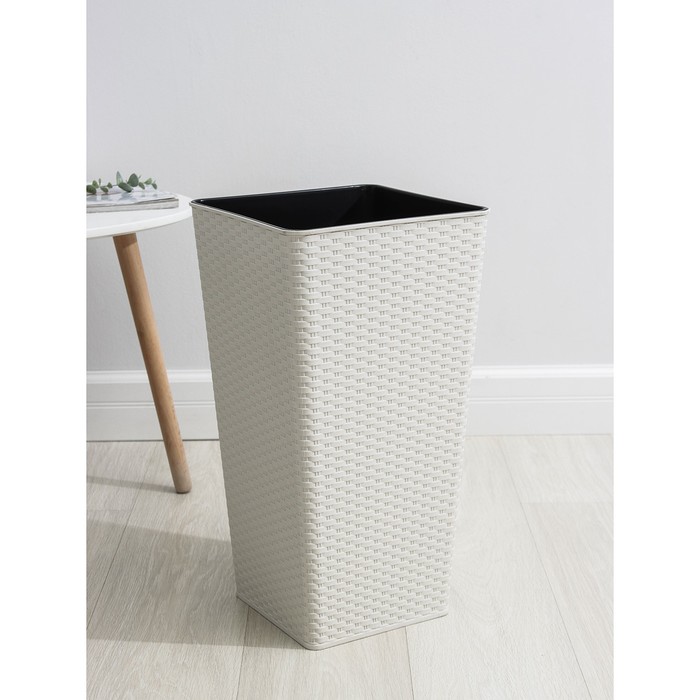 Кашпо со вставкой «Ротанг», 15 л (7 л), цвет белая роза
Кашпо со вставкой «Ротанг», 15 л (7 л), цвет белая роза