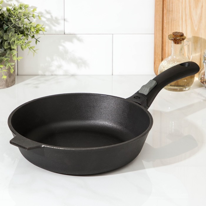 Сковорода чугунная, d=24 см, съёмная ручка, цвет чёрный
Сковорода чугунная, d=24 см, съёмная ручка, цвет чёрный