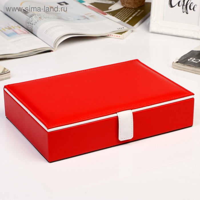 Шкатулка кожзам для украшений "Красная с белым ободком" 7х27х19 см
Шкатулка кожзам для украшений "Красная с белым ободком" 7х27х19 см