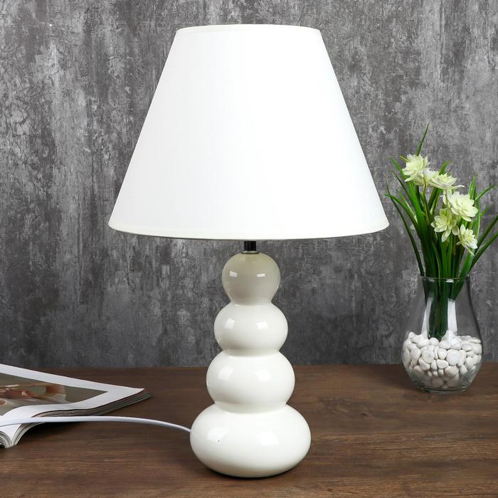 Настольная лампа "Кристина" 1x40Вт E14 бежевый 27х27х40см
Настольная лампа "Кристина" 1x40Вт E14 бежевый 27х27х40см