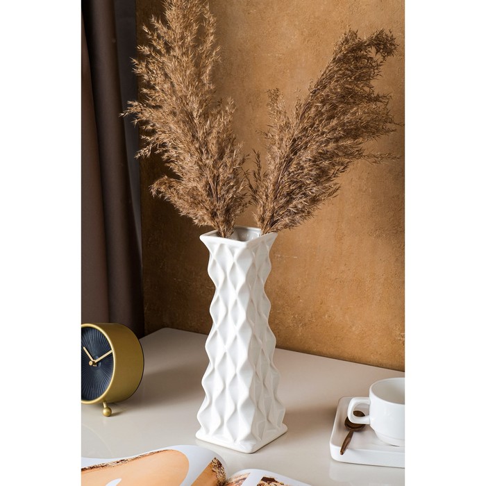 Ваза керамическая "Пирамида", настольная, белая, 27 см
Ваза керамическая "Пирамида", настольная, белая, 27 см